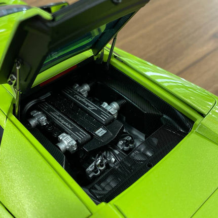 AutoArt Lamborghini Murciélago LP640 Verde Ithaca Green 1:18 Diecast Model Car - showroom-quality model replica