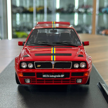 Solido 1/18 Lancia Delta HF Integrale 1995 Diecast Model Car Red - studio product photo of the scale model