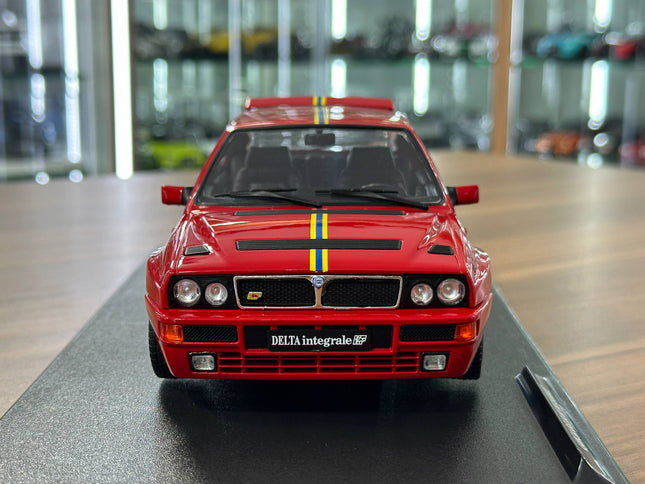 Solido 1/18 Lancia Delta HF Integrale 1995 Diecast Model Car Red - studio product photo of the scale model