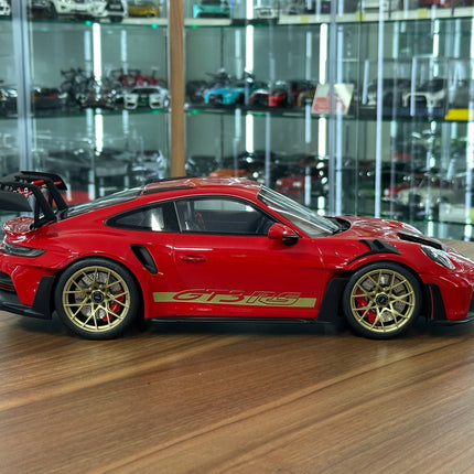 GT Spirit Porsche 911 (992) GT3 RS 1:12 Resin Model Red Gold Rim - collectible scale model car