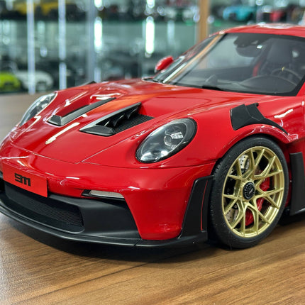 GT Spirit Porsche 911 (992) GT3 RS 1:12 Resin Model Red Gold Rim - scale model for display
