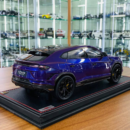 MR Collection Models Lamborghini URUS Performante 1/18 Purple Resin Diecast Model Car - fine detailed model replica