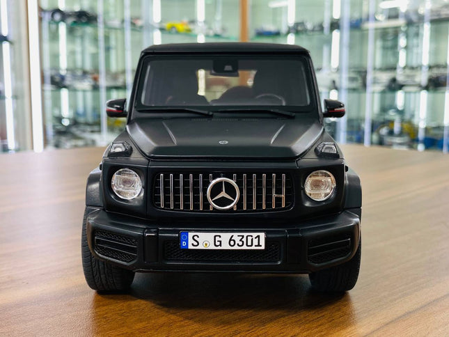 GT Spirit Mercedes-Benz AMG G-63 xffmw Edition 1:18 Matt Black Diecast Model Car - studio product photo of the scale model