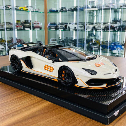 MR Collection 1/18 Lamborghini Aventador Roadster SVJ #63 Resin Model White/Orange - detailed collector display model