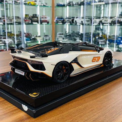 MR Collection 1/18 Lamborghini Aventador Roadster SVJ #63 Resin Model White/Orange - fine detailed model replica