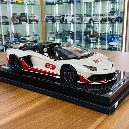 1/18 Resin - MR Collection Lamborghini Aventador Roadster SVJ #63 , 01/01 Limited Edition - detailed collector display model