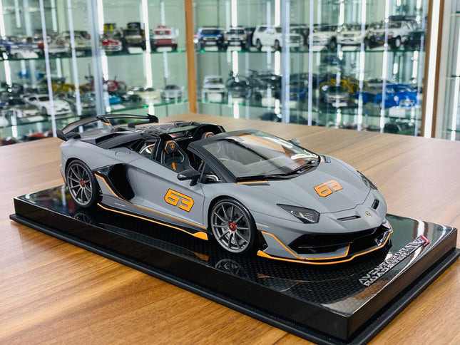 MR Collection 1/18 Lamborghini Aventador Roadster SVJ Matt Grey/Orange Resin Model - detailed collector display model