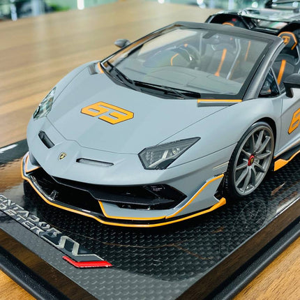 MR Collection 1/18 Lamborghini Aventador Roadster SVJ Matt Grey/Orange Resin Model - detailed die-cast style model