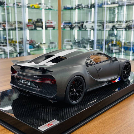 MR Collection 1:18 Bugatti Chiron Sport Resin Model Matt Grey White - scale model for display