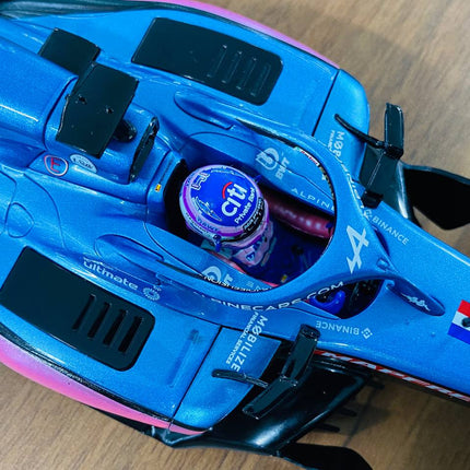 Solido Alpine A522 Fernando Alonso #14 1/18 Diecast Model Car Monaco GP F1 - studio product photo of the scale model
