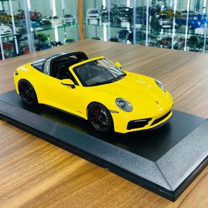 Minichamps 1/18 Porsche 911 (992) Targa 4 GTS 2021 Yellow Resin Model Car - detailed collector display model