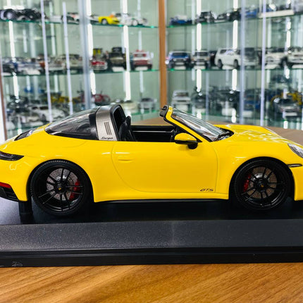 Minichamps 1/18 Porsche 911 (992) Targa 4 GTS 2021 Yellow Resin Model Car - collector edition scale model
