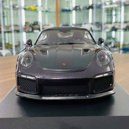Minichamps Porsche 911 GT2 RS 2018 1:18 Purple Metallic Resin Model - collector edition scale model