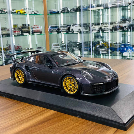 Minichamps Porsche 911 GT2 RS 2018 1:18 Purple Metallic Resin Model - detailed collector display model