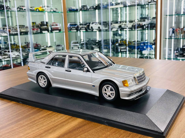 Minichamps Mercedes-Benz 190E 2.5-16 EVO II 1990 1:18 Diecast Model Car Silver - detailed collector display model