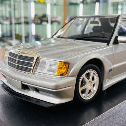 Minichamps Mercedes-Benz 190E 2.5-16 EVO II 1990 1:18 Diecast Model Car Silver - collector edition scale model
