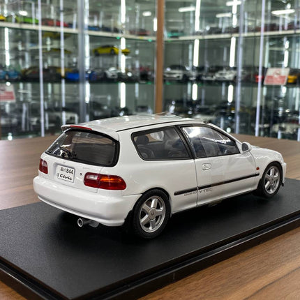Solido 1/18 Diecast Honda Civic (EG6) 1991 White - fine detailed model replica