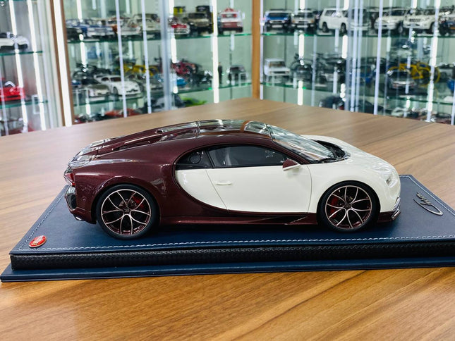 Bugatti Chiron 1/18 Red Carbon/Glacier Resin Diecast Model Car | MR Collection - studio product photo of the scale model