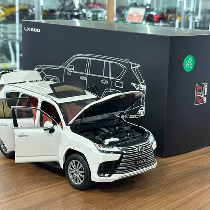 LCD Model Lexus LX 600 V6 (2024) White 1:18 Diecast Model Car - detailed die-cast style model