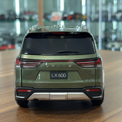 LCD Model Lexus LX 600 V6 2024 Nori Green 1:18 Diecast Model Car - premium collector scale model