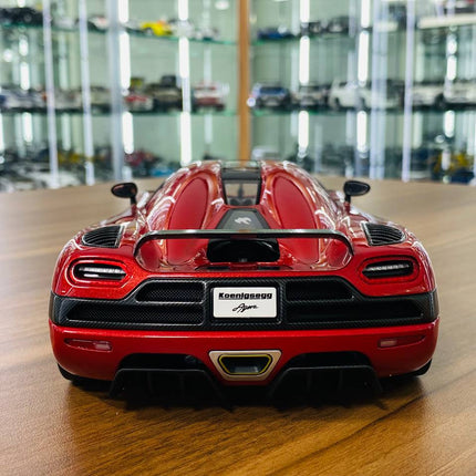 AutoArt Koenigsegg Agera Red 1:18 Diecast Model Car - collector edition scale model