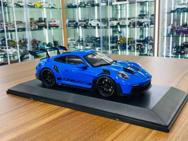 Minichamps 1/18 Porsche 911 (992) GT3 RS 2023 Diecast Model Blue - detailed collector display model