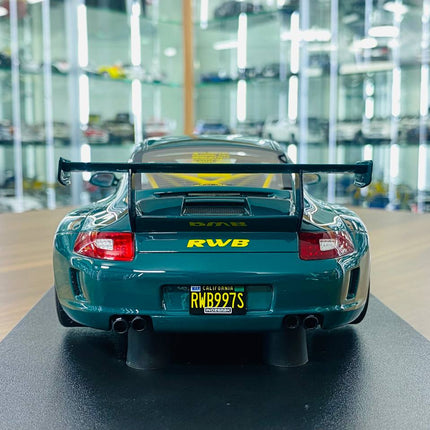 GT Spirit Porsche RWB SYUNKASHUTO 1/18 Green Resin Model - premium collector scale model