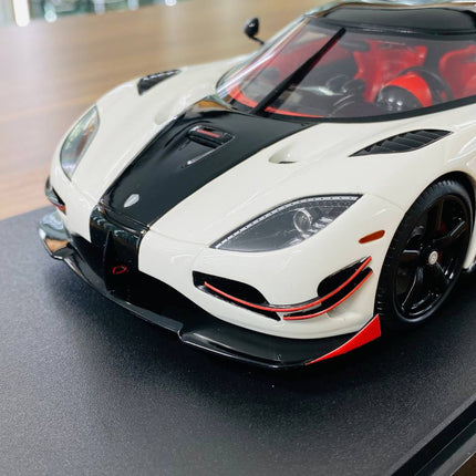 GT Spirit Koenigsegg AGERA RS 1:18 White Resin Model Car - collector edition scale model
