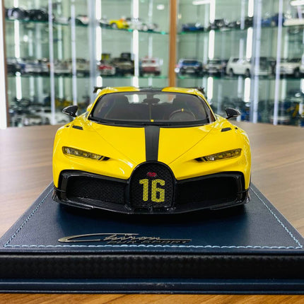 MR Collection Bugatti Chiron Super Sport 300+ 1:18 Yellow Resin Model - fine detailed model replica