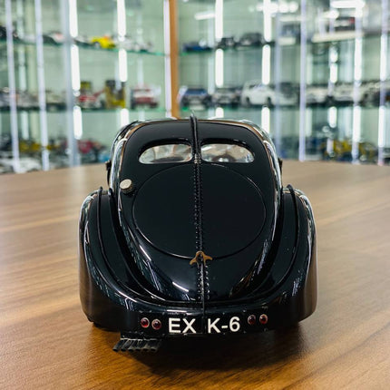 CMC Bugatti Typ 57 SC Atlantic Coupe 1936 1:18 Diecast Model Car Black Limited Edition - premium collector scale model