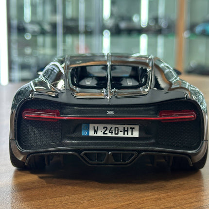 Bburago Chiron Zero 400 Zero 1:18 Diecast Car Black Blue - premium collector scale model
