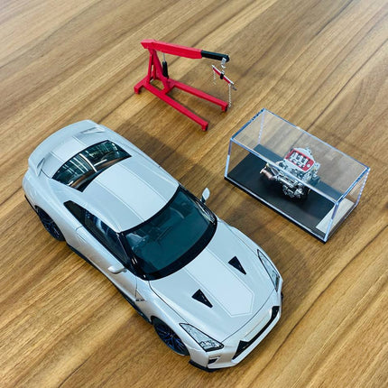 MotorHelix Nissan GT-R R35 50th Anniversary 1:18 Diecast Silver Ultimate Metal - premium collector scale model