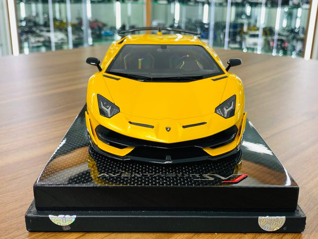 MR Collection Lamborghini Aventador SVJ 1/18 Resin Model Yellow Limited 01/01 - studio product photo of the scale model
