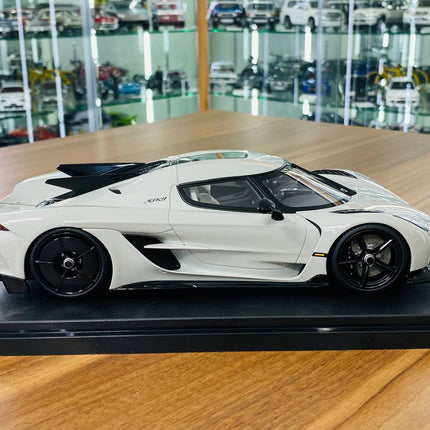 GT Spirit Koenigsegg Jesko Absolut 1/18 Resin Model Grey Limited Edition - collectible scale model car