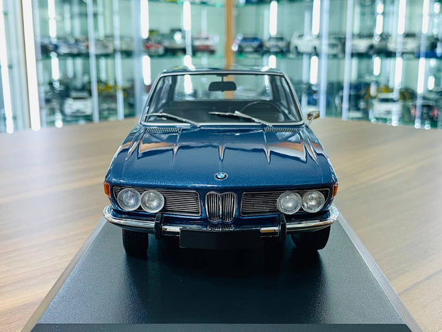 Minichamps BMW 2500 (1968) 1/18 Blue Metallic Diecast Model - studio product photo of the scale model