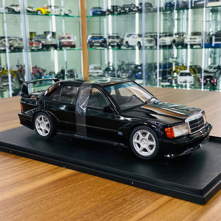 Solido Mercedes-Benz 190E EVO II 1:18 Diecast Model Car Black - detailed collector display model