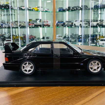Solido Mercedes-Benz 190E EVO II 1:18 Diecast Model Car Black - collectible scale model car