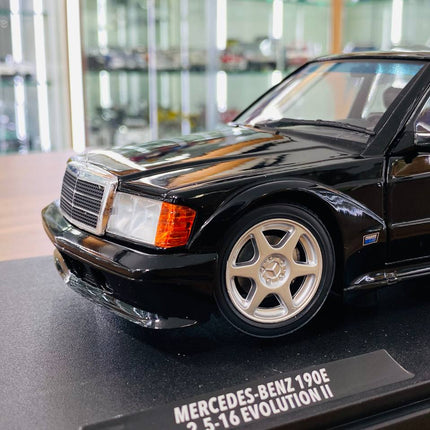 Solido Mercedes-Benz 190E EVO II 1:18 Diecast Model Car Black - collector edition scale model