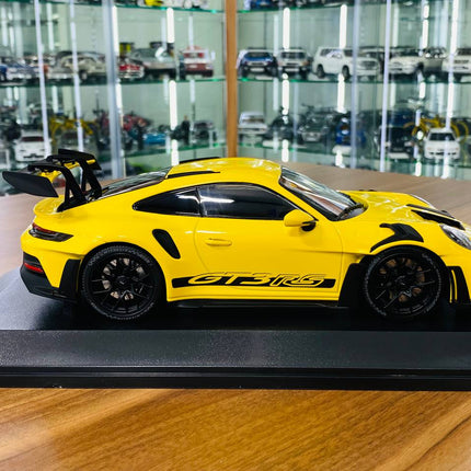 Minichamps 1/18 Porsche 911 (992) GT3 RS 2023 Diecast Model Yellow Black Wheels Limited 300 Pcs - scale model for display
