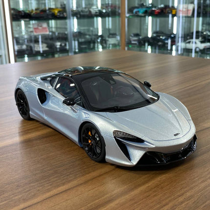 GT Spirit McLaren Artura 2021 1:18 Resin Model Car Silver Limited 999 Pcs - detailed collector display model