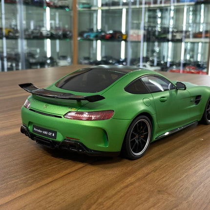 GT Spirit Mercedes Benz AMG GT R V8 Biturbo 2017 1:18 Green Limited 999 pcs - fine detailed model replica
