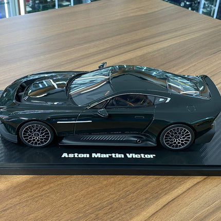 GT Spirit Aston Martin Victor 2021 1/18 Resin Model Dark Green Limited Edition - scale model for display