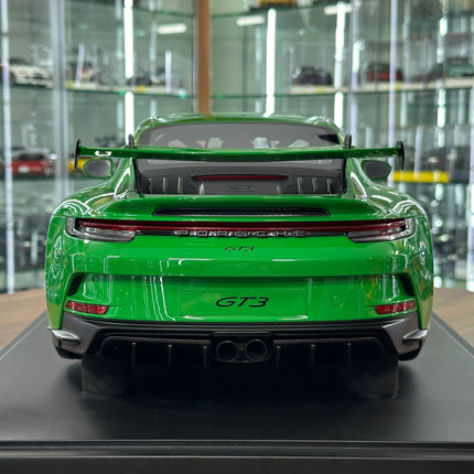 GT Spirit Porsche 911 GT3 1:8 Resin Model Green Limited 300 Pcs - collector edition scale model