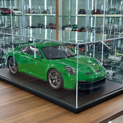 GT Spirit Porsche 911 GT3 1:8 Resin Model Green Limited 300 Pcs - hand-finished display model