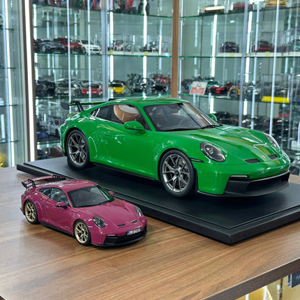 GT Spirit Porsche 911 GT3 1:8 Resin Model Green Limited 300 Pcs - collectible scale model car