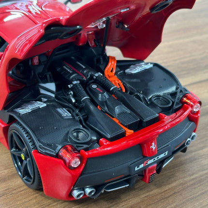 Bburago Ferrari La Ferrari 1/18 Diecast Model Car Red - showroom-quality model replica