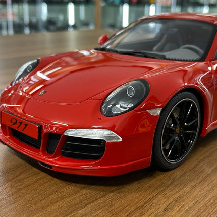 GT Spirit Porsche 911 (991) Carrera S 1:18 Red Resin Model Car - scale model for display