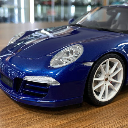 GT Spirit 1/18 Resin Porsche 911 Carrera 4S 5M FANS Blue - detailed die-cast style model