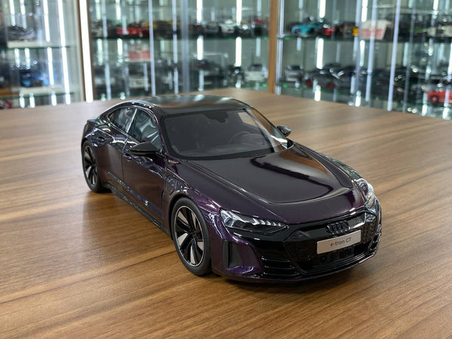 GT Spirit 1/18 Audi RS E-Tron GT Dark Purple Resin Limited 999 - detailed collector display model