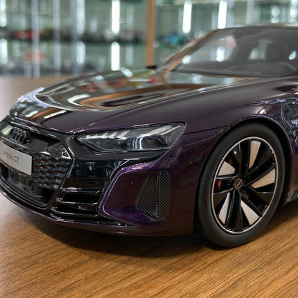 GT Spirit 1/18 Audi RS E-Tron GT Dark Purple Resin Limited 999 - detailed die-cast style model